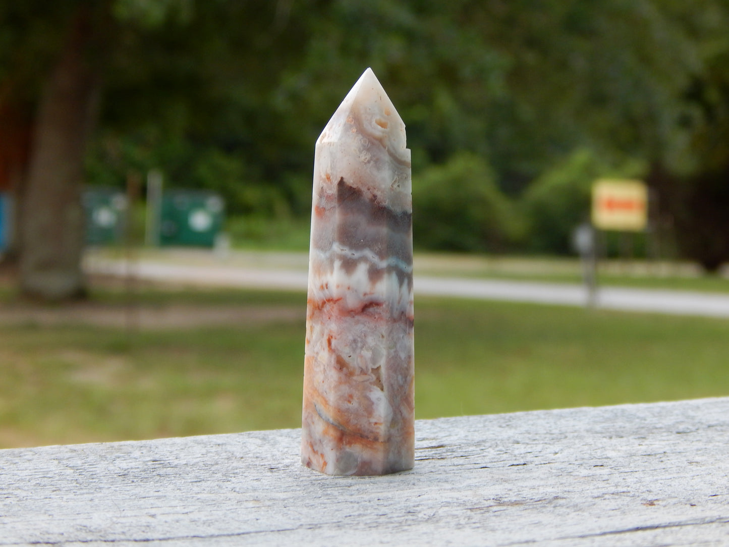 Crazy lace agate tower
