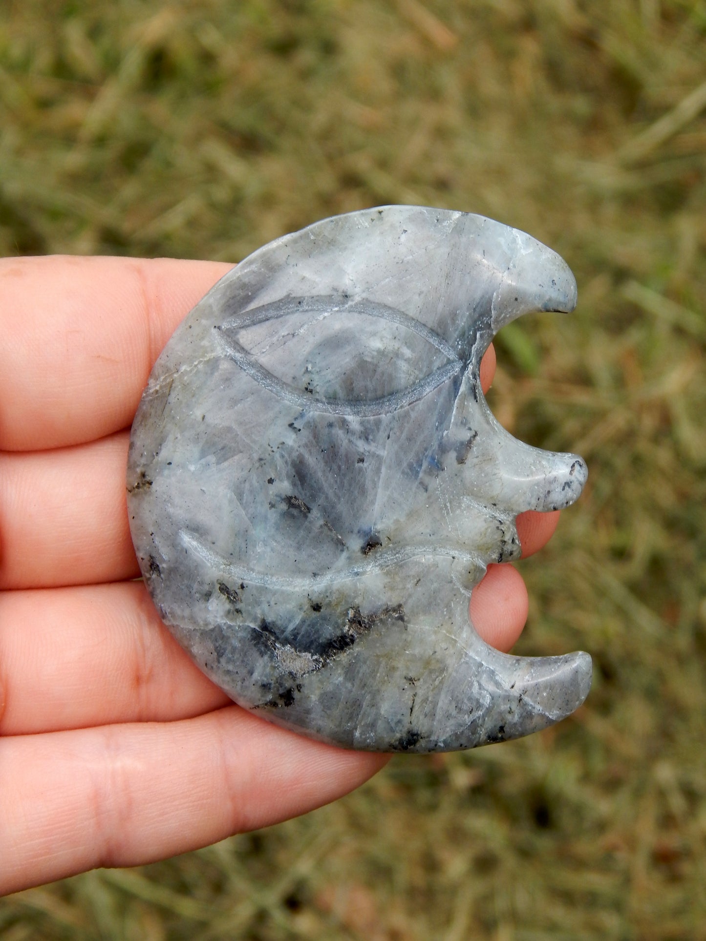 Labradorite moon face carving